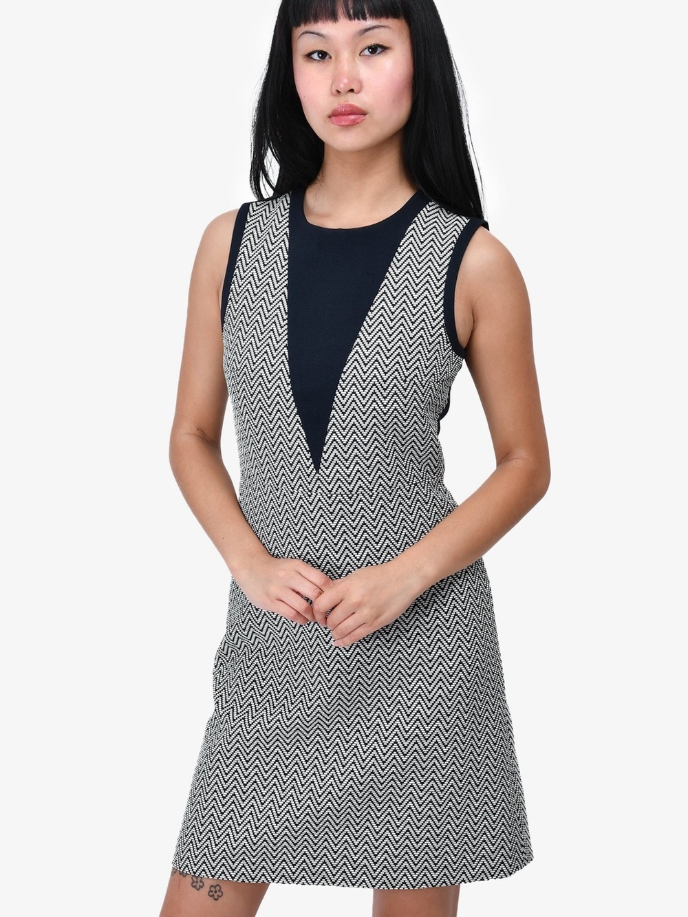 Judith & Charles Chevron Patterned Black/White Shift Sleeveless Mini Dress